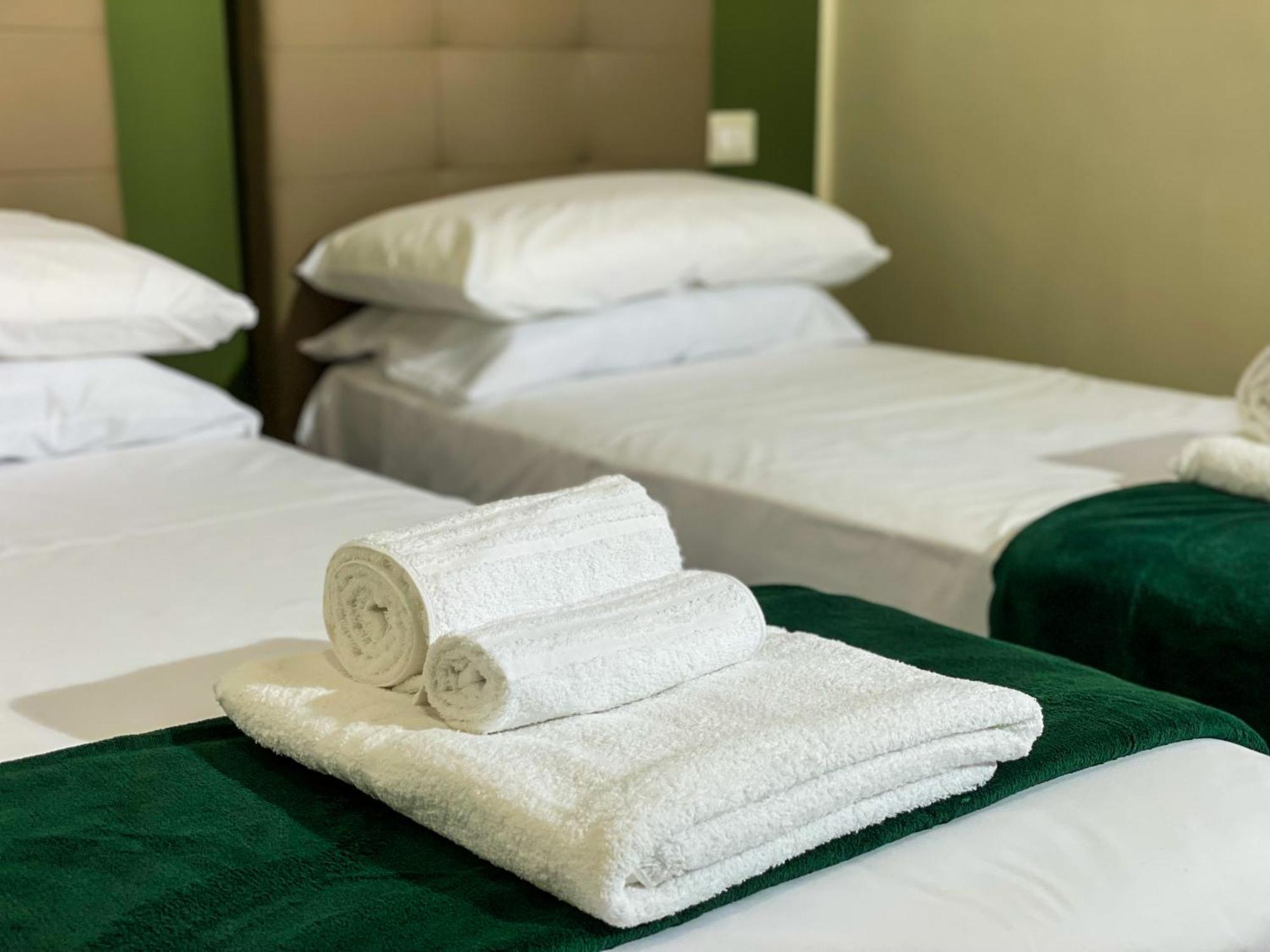 Louma Rooms Bari Bagian luar foto