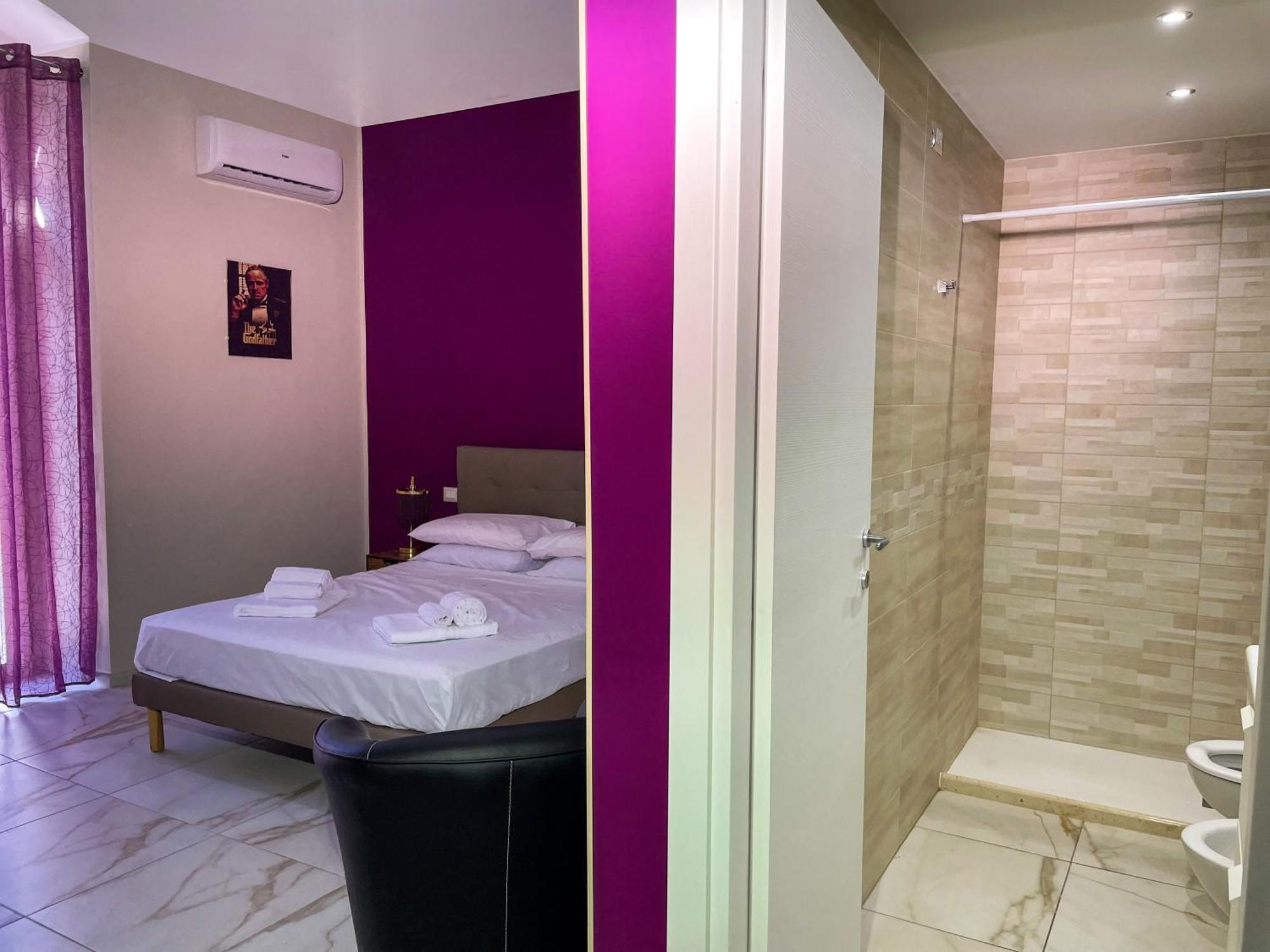 Louma Rooms Bari Bagian luar foto