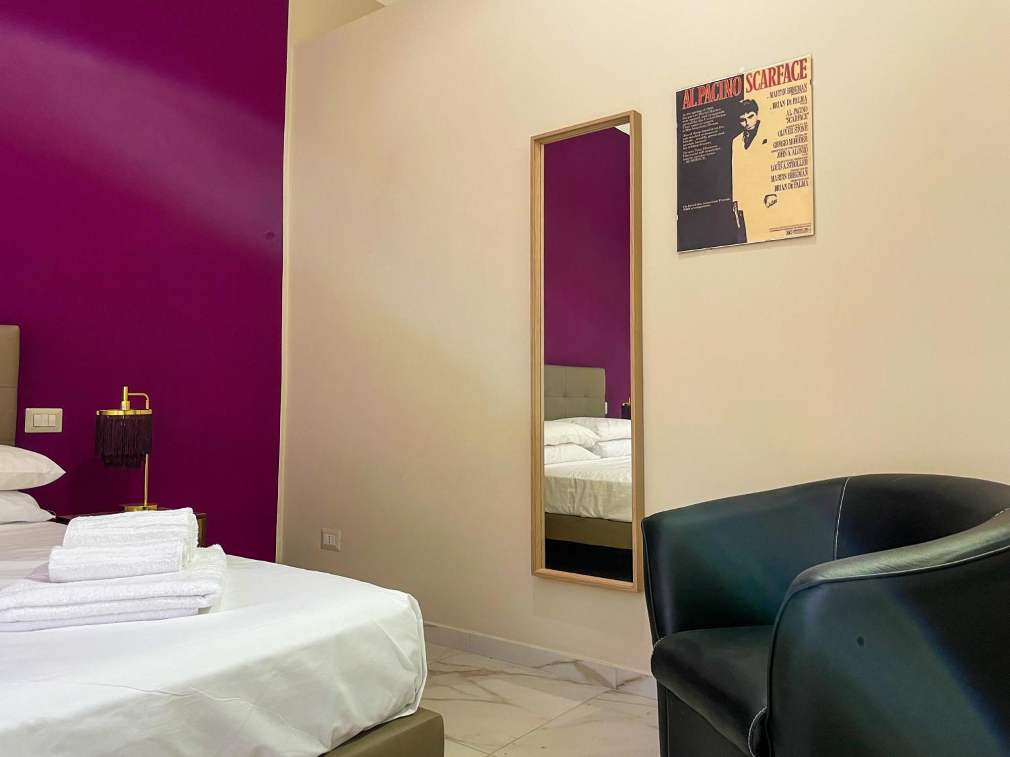 Louma Rooms Bari Bagian luar foto