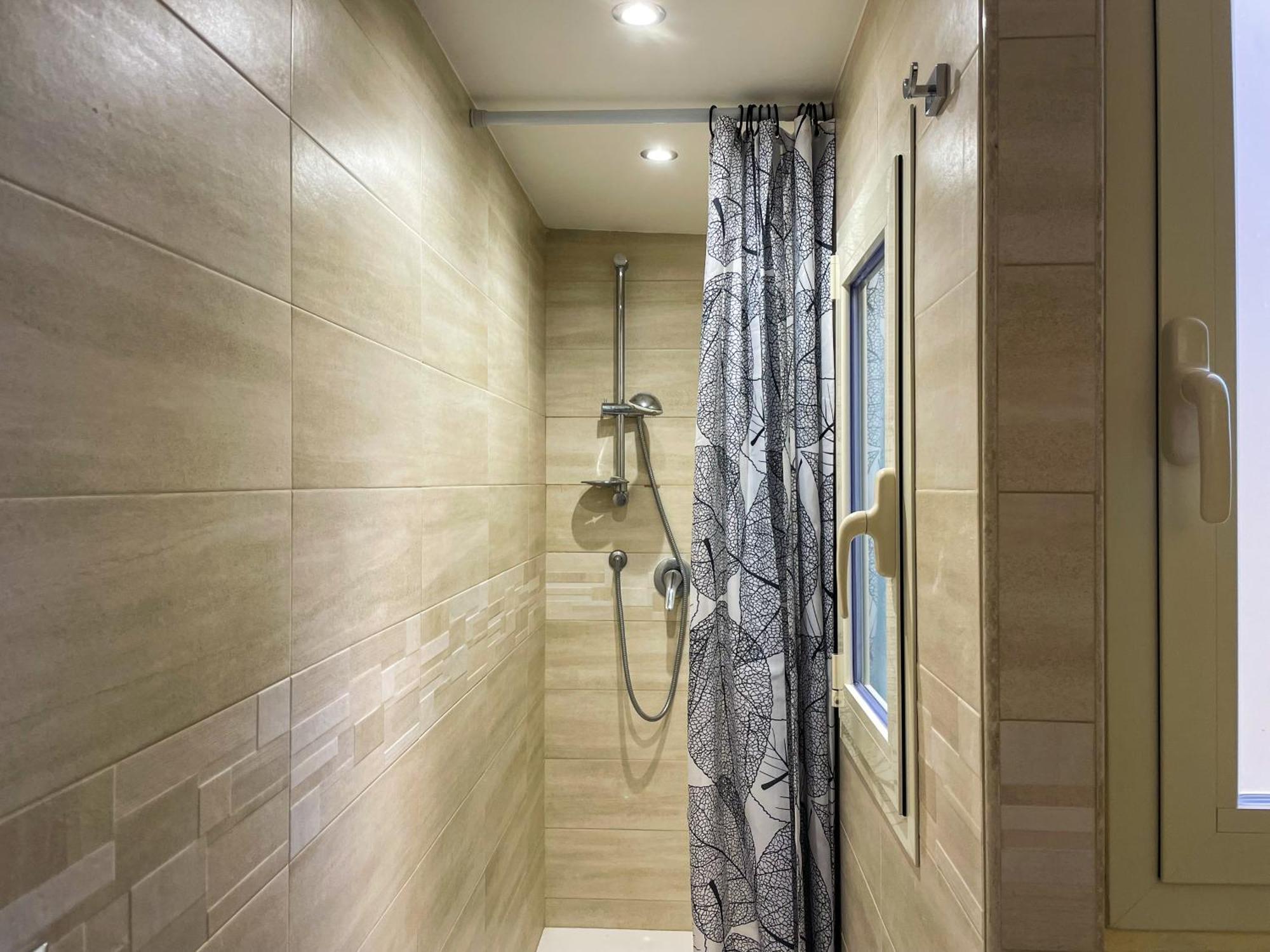 Louma Rooms Bari Bagian luar foto